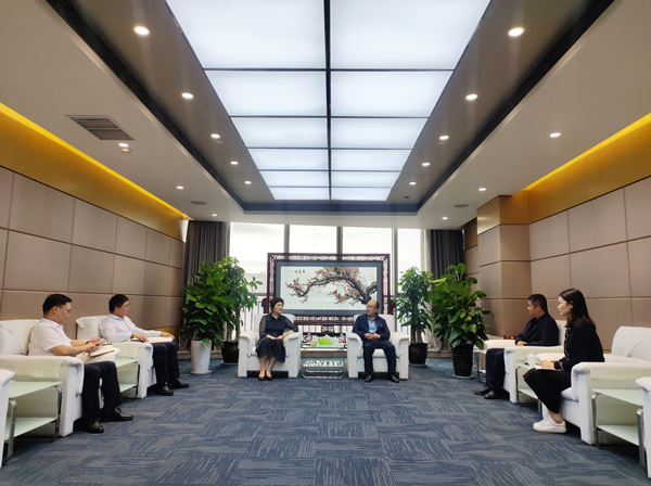 史向庆一行赴河南康利达集团城建公司座谈交流